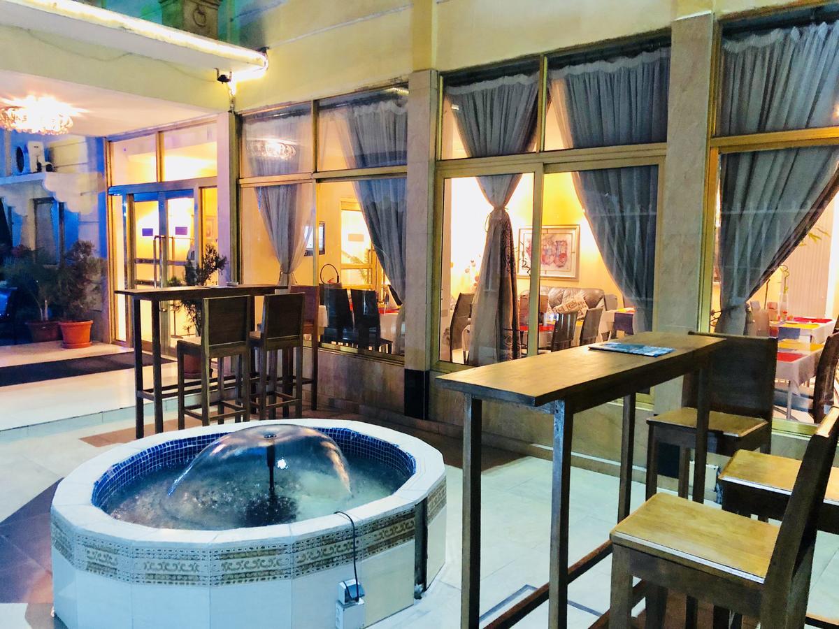 ברזוויל Hotel Riviera מראה חיצוני תמונה
